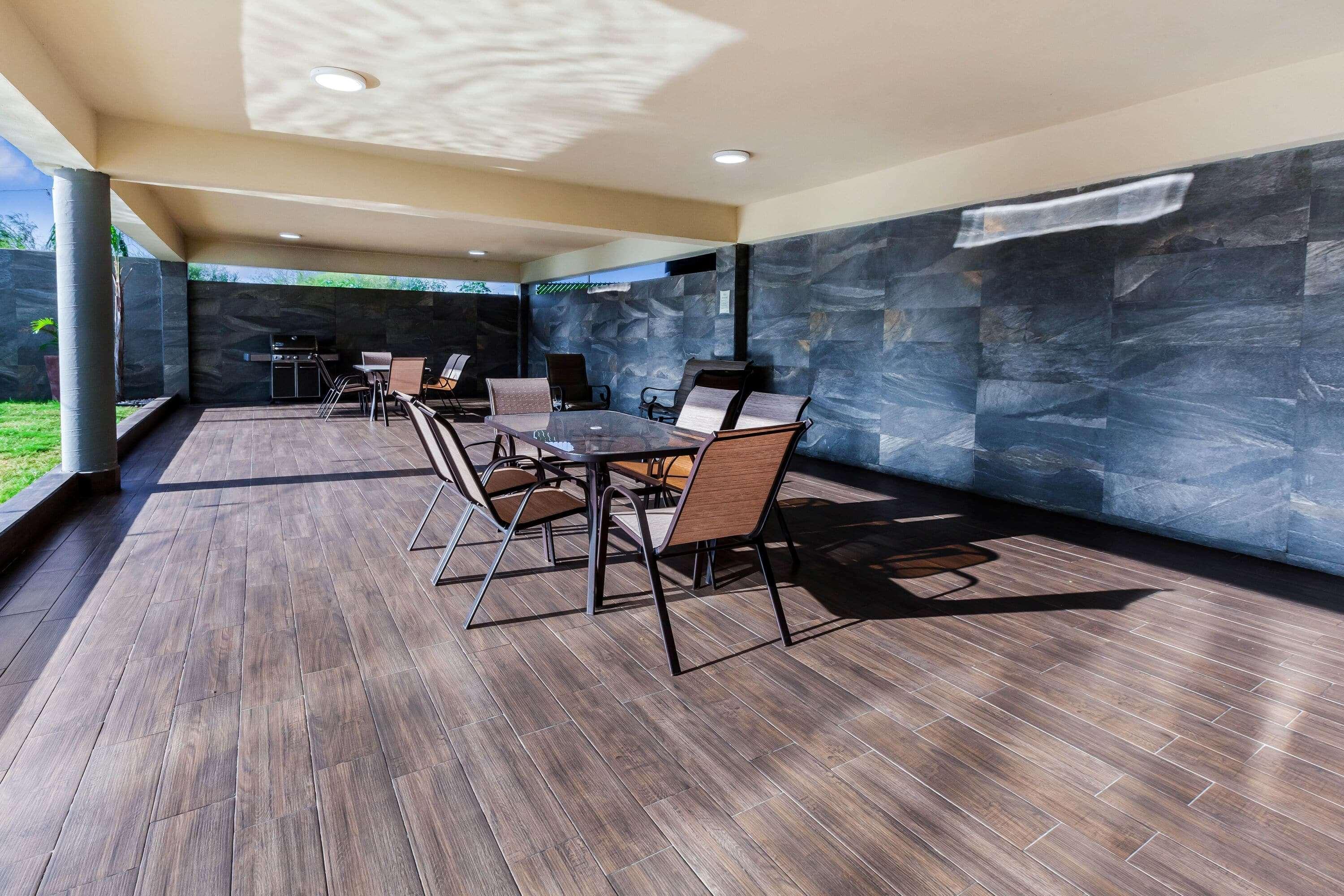 Chn Hotel Monterrey Aeropuerto, Trademark By Wyndham Apodaca Extérieur photo