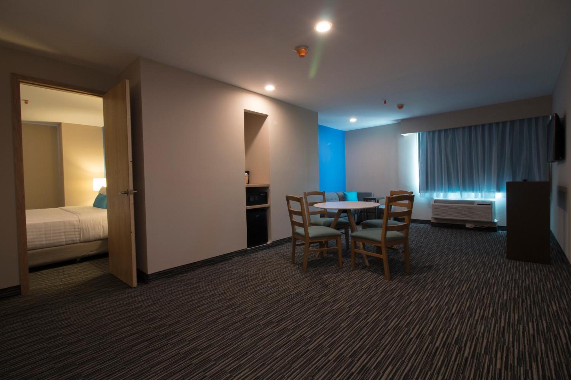 Chn Hotel Monterrey Aeropuerto, Trademark By Wyndham Apodaca Extérieur photo